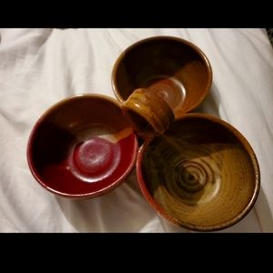 Pottery with 3 compartments